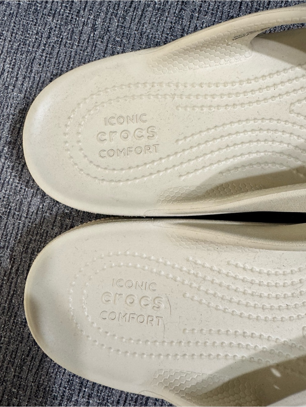 Crocs Classic Platform Flip Flops - Picture 10 of 16